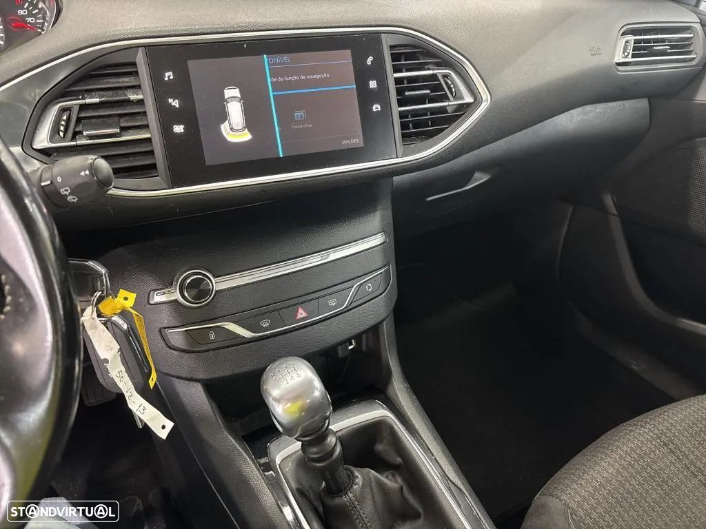 Peugeot 308 SW 1.5 BlueHDi Business Line - 4