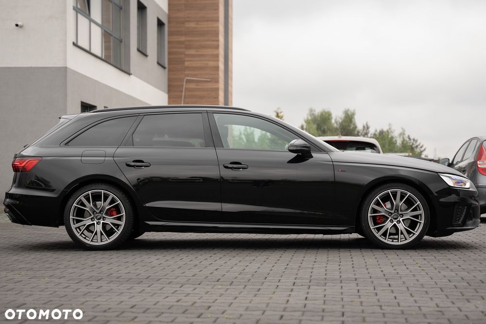 Audi A4 Avant 40 TFSI S tronic S line - 17