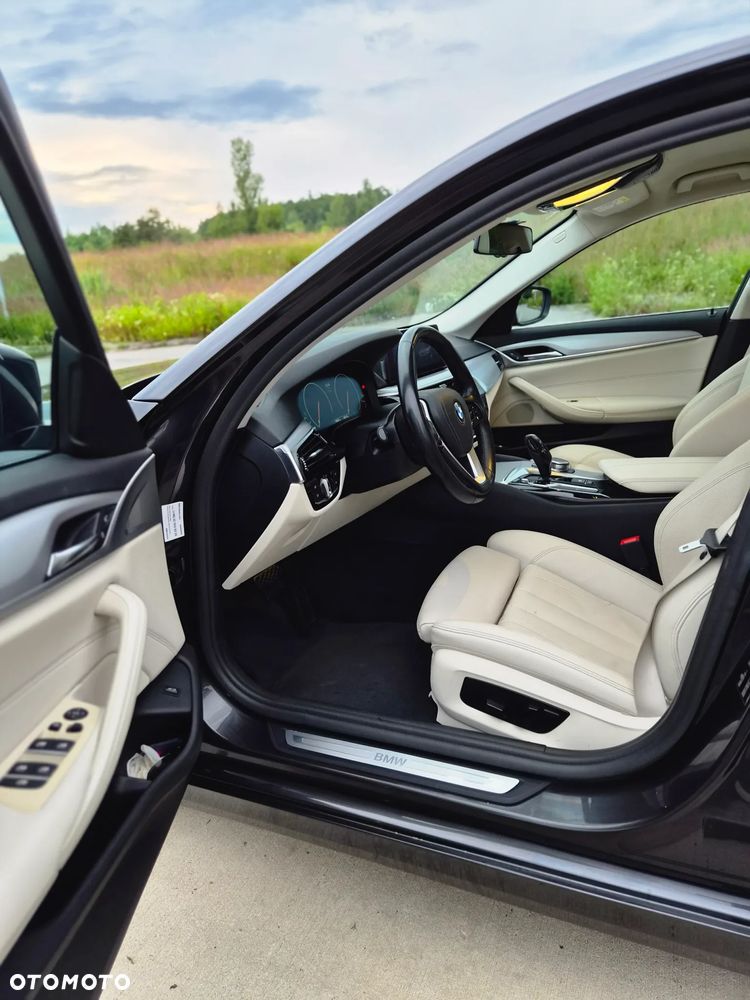 BMW Seria 5 520d MHEV Luxury Line sport - 14