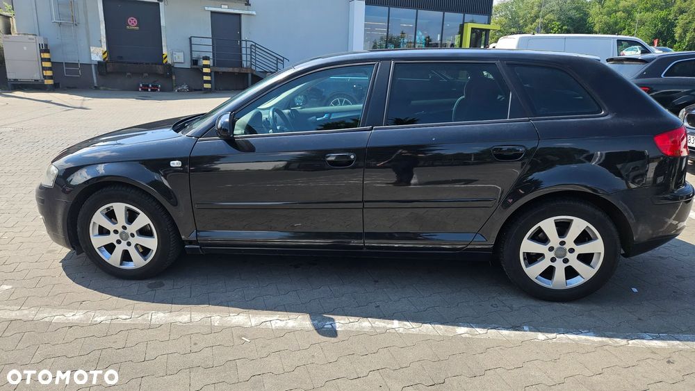 Audi A3 Sportback 1.9 TDI DPF Ambiente - 3