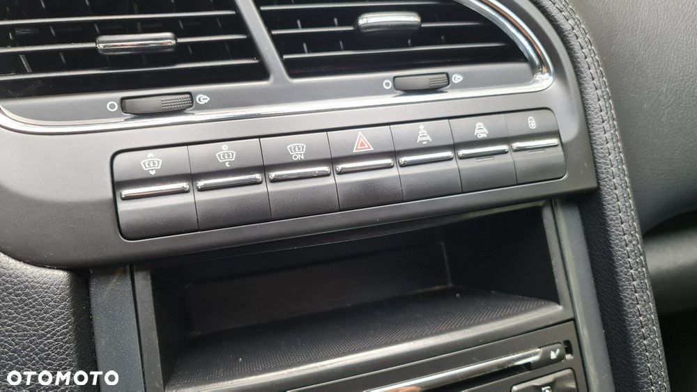 Peugeot 5008 HDI 160 Automatik Allure - 23