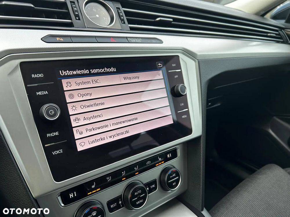 Volkswagen Passat Variant 1.5 TSI OPF DSG - 30