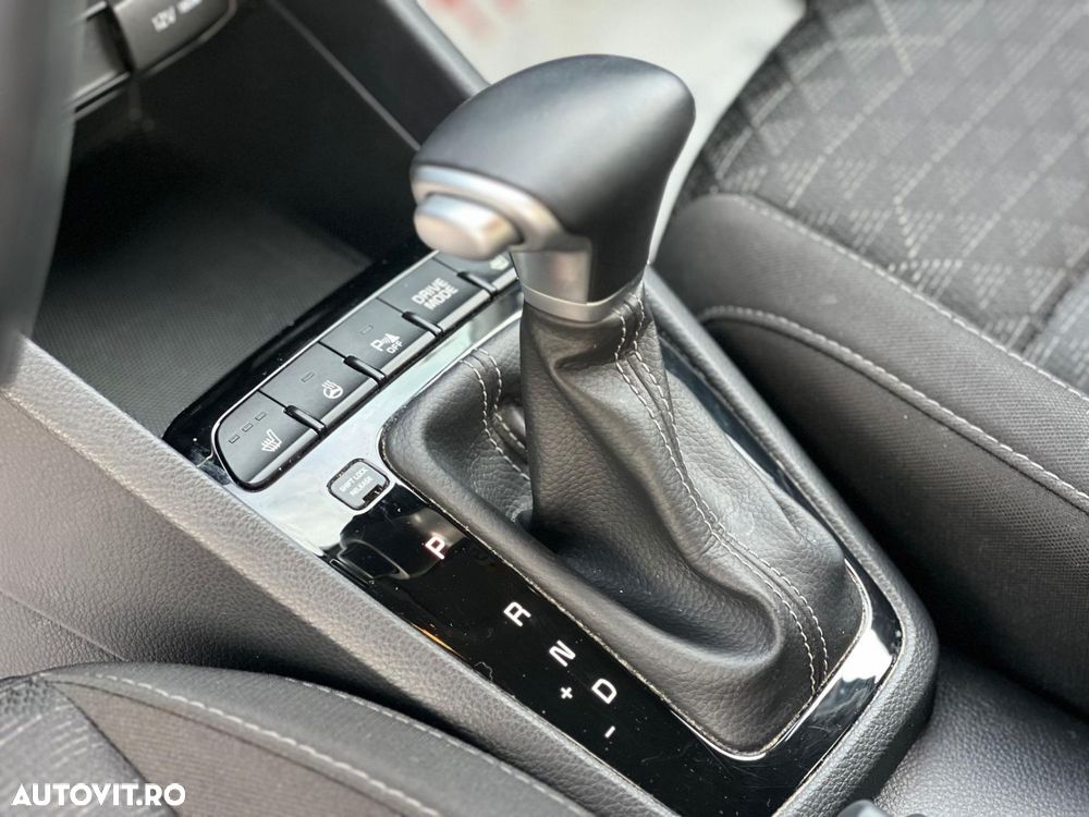 Kia Rio 1.0 T-GDI 7DCT Urban - 12