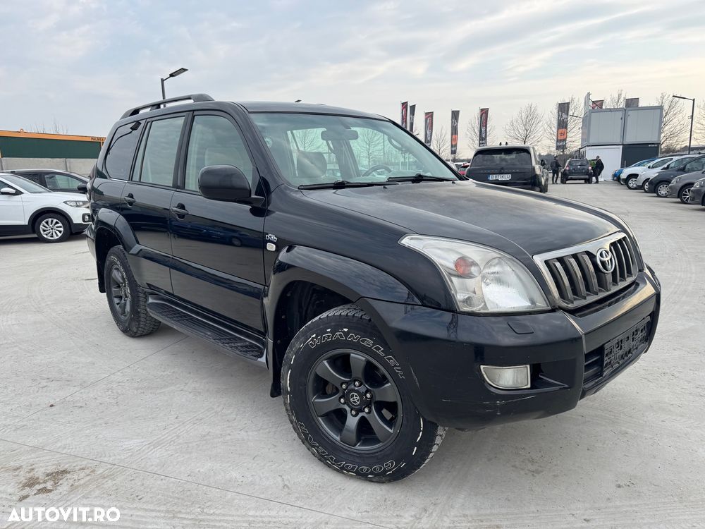 Toyota Land Cruiser - 2