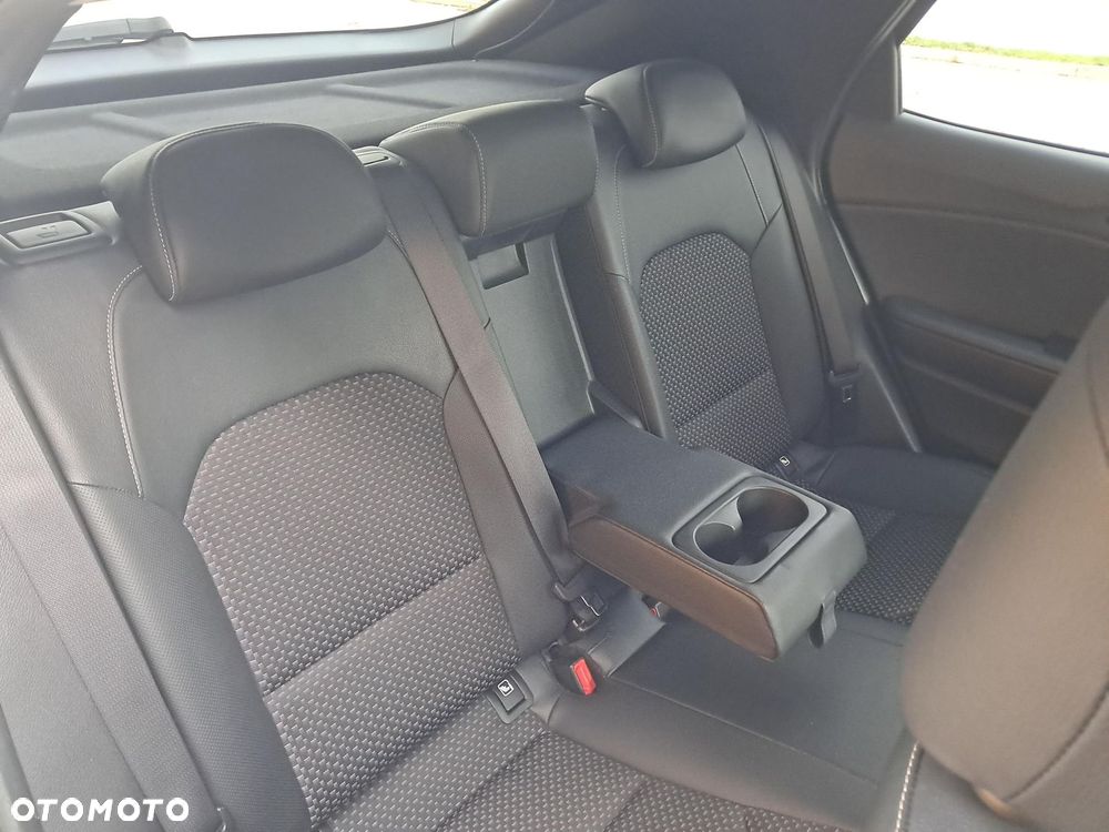 Kia XCeed 1.4 T-GDI L Business Line DCT - 13