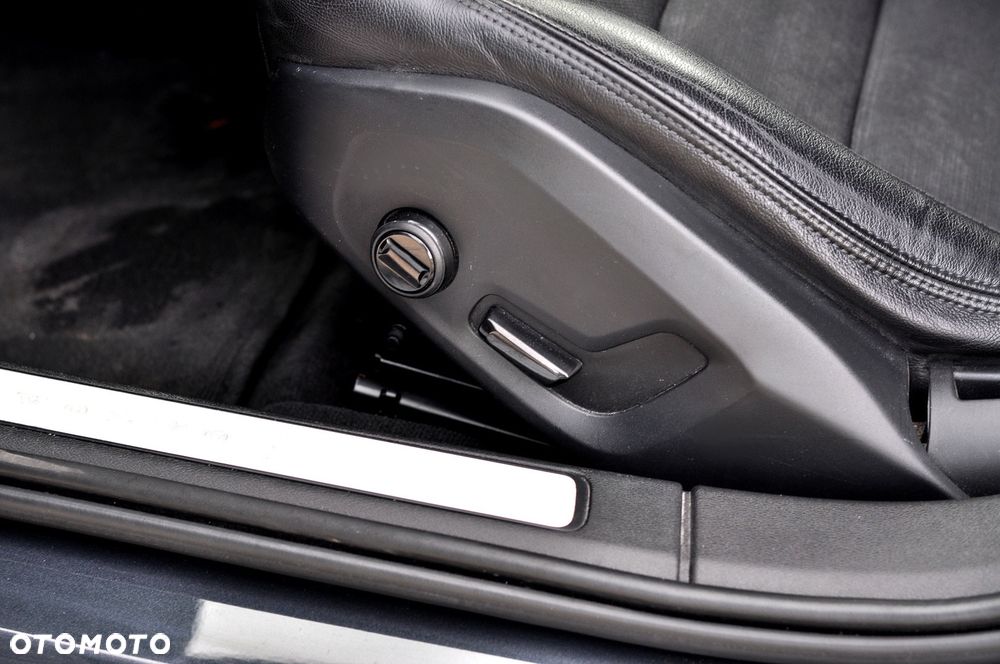 Volvo V60 D3 Geartronic Momentum Pro - 23