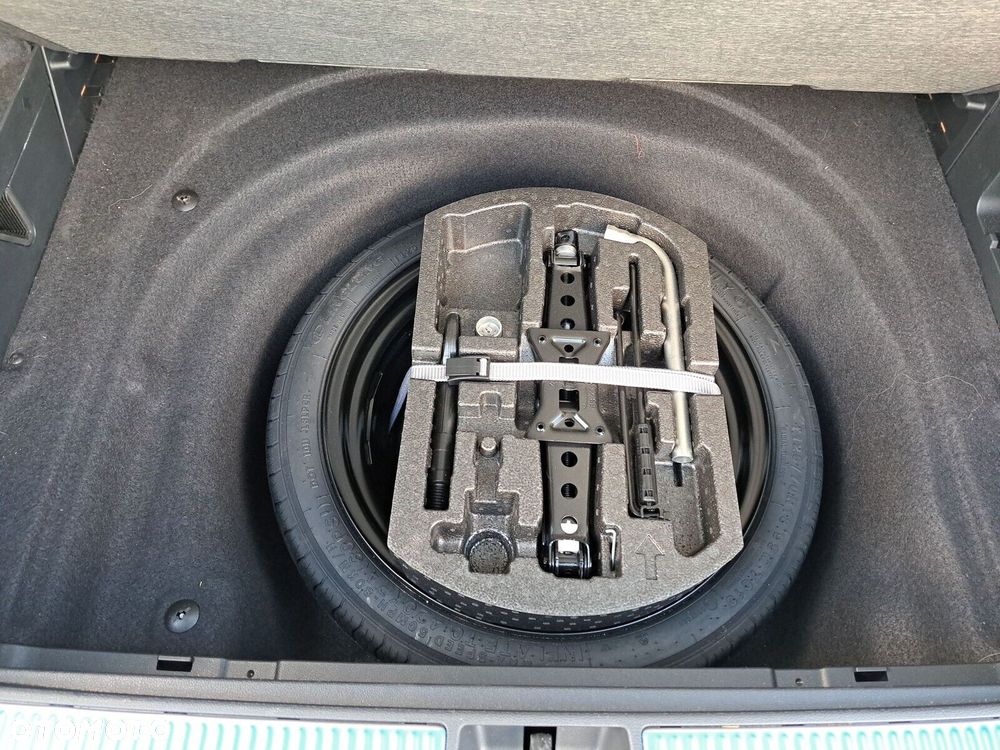 Volkswagen Passat - 20