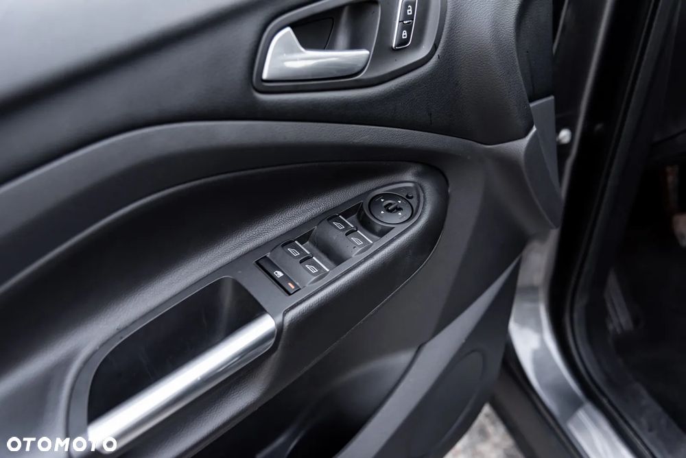 Ford Kuga 2.0 TDCi 2x4 SYNC - 19