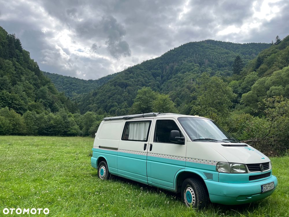 Volkswagen Transporter - 1