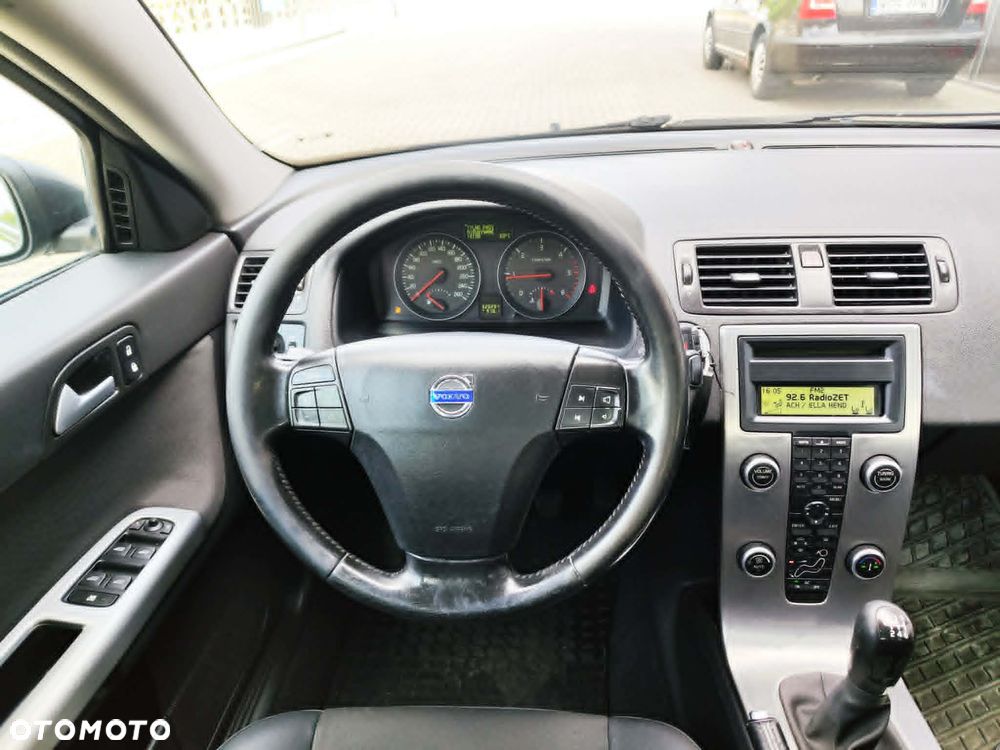Volvo S40 2.0D - 33