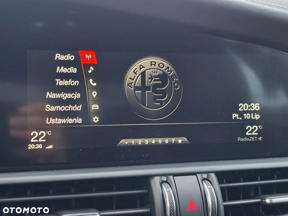 Alfa Romeo Giulia 2.9 V6 Bi-Turbo AT8 Quadrifoglio - 18