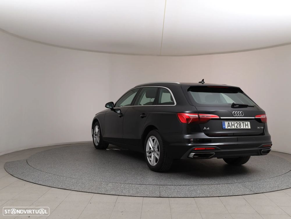 Audi A4 Avant 30 TDI S tronic - 8