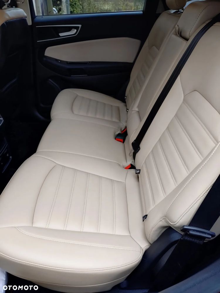 Ford Edge - 8
