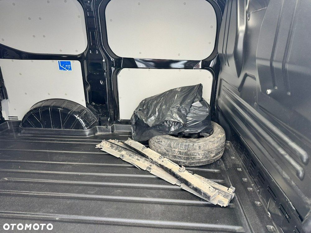 Ford Transit Custom - 19