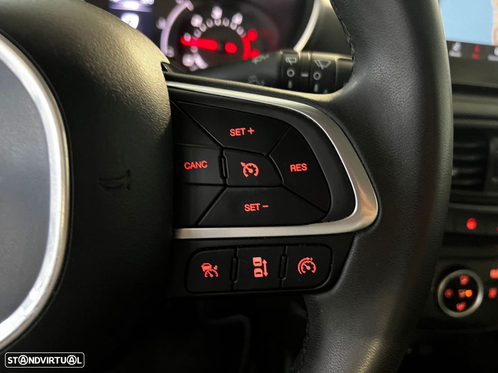 Fiat Tipo Station Wagon 1.3 M-Jet Lounge - 21