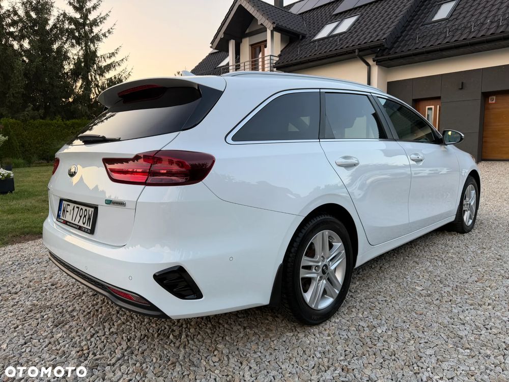 Kia Ceed 1.6 CRDi mHEV L - 3