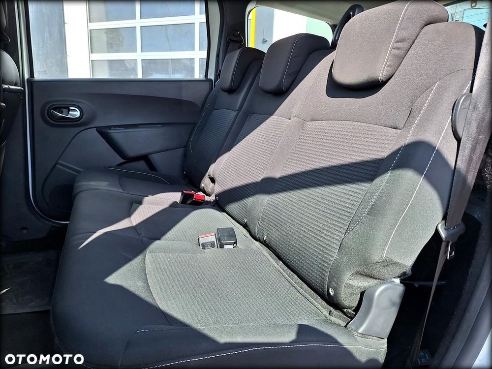 Dacia Lodgy 1.6 SCe Laureate S&S - 6