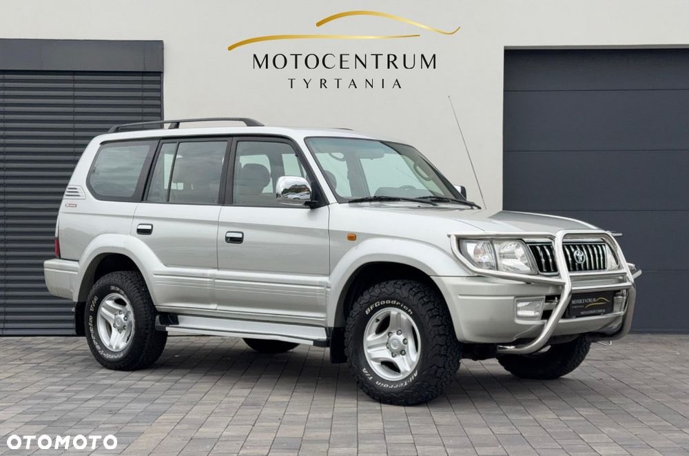 Toyota Land Cruiser - 1