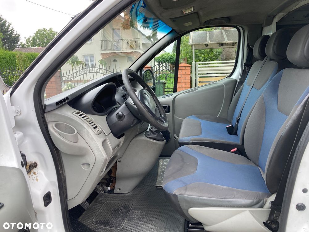 Renault Trafic - 8