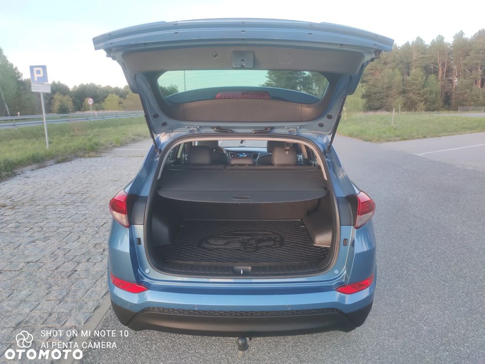 Hyundai Tucson blue 1.7 CRDi 2WD Intro Edition - 32
