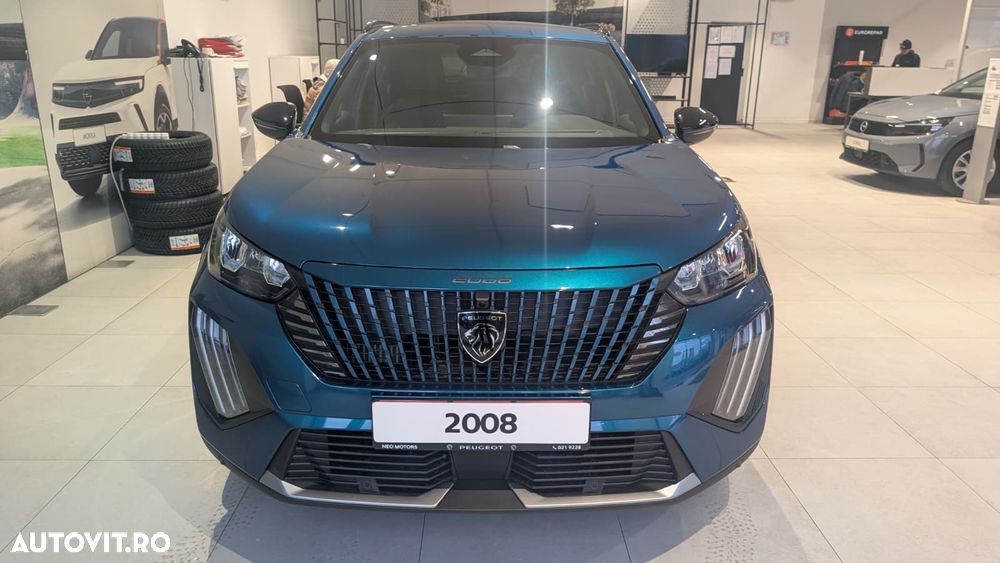 Peugeot 2008 1.2L e-DCS6 MHEV Allure - 4