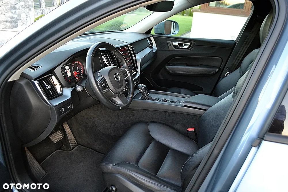 Volvo XC 60 D4 AWD Geartronic Momentum - 10