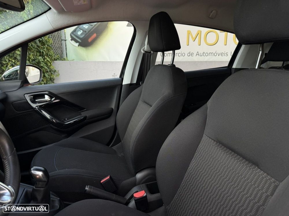 Peugeot 208 PureTech 82 Start & Stop Style - 15