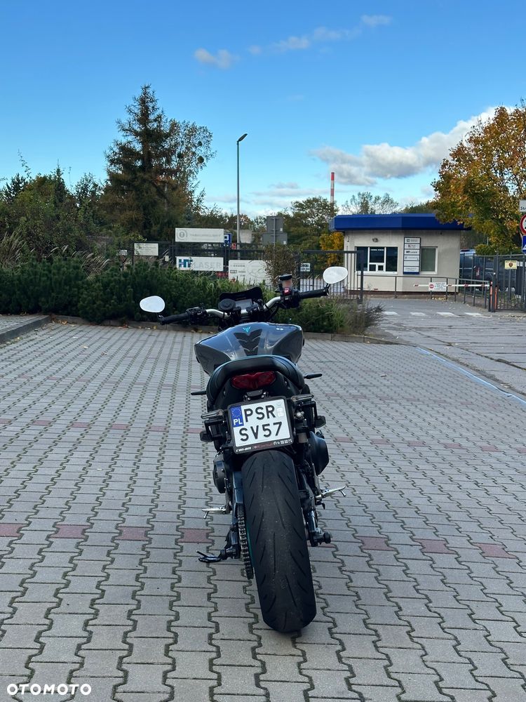 Yamaha MT - 9