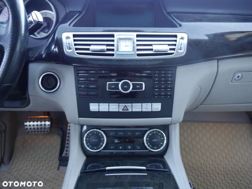 Mercedes-Benz CLS 350 CDI 4-Matic BlueEff - 19