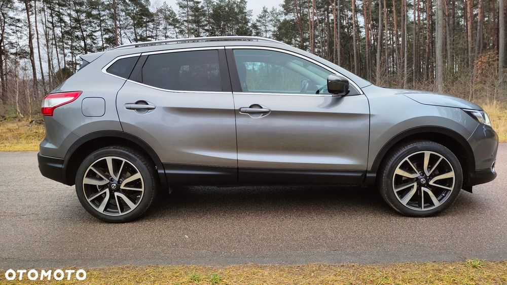 Nissan Qashqai 1.6 dCi Xtronic TEKNA+ - 9