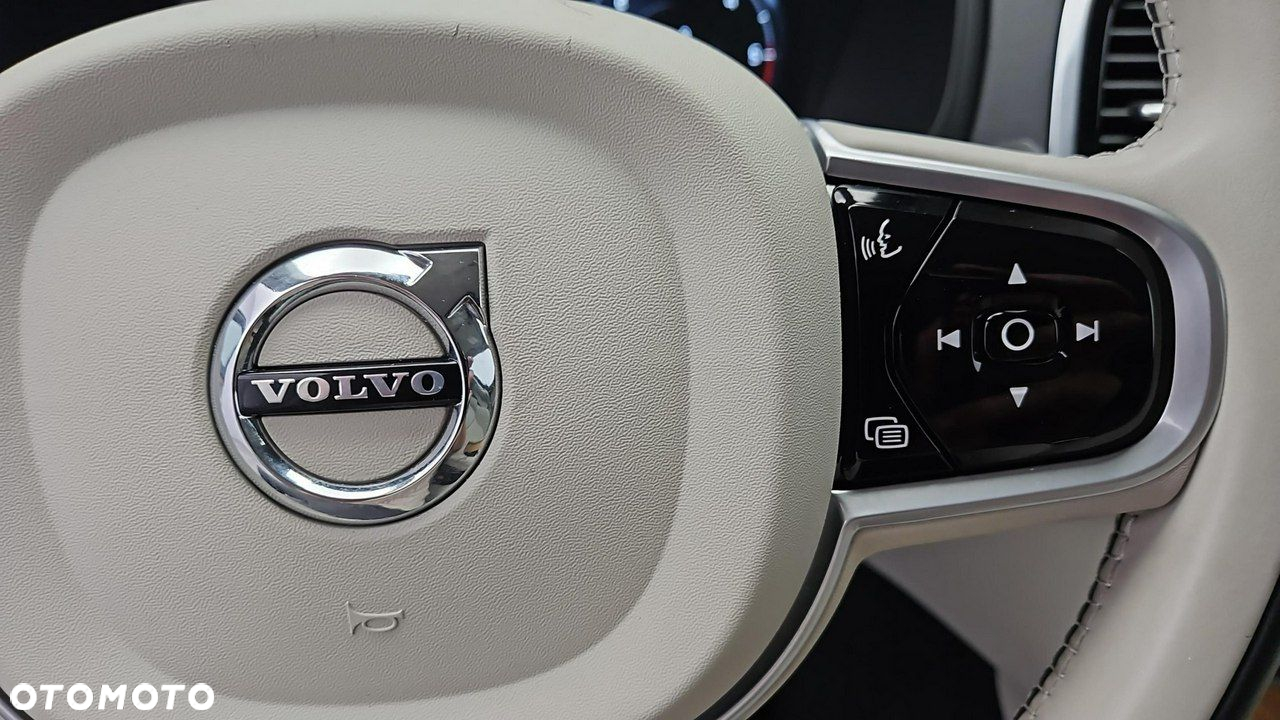 Volvo XC 90 - 15