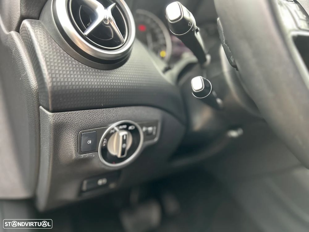 Mercedes-Benz A 180 CDI BE Urban Aut. - 15