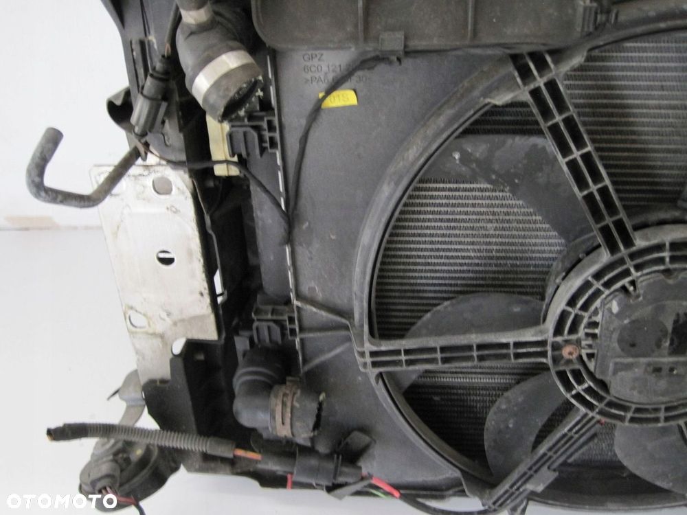 PAS PRZEDNI CHŁODNICE AUDI A1 8X0 LIFT - 6