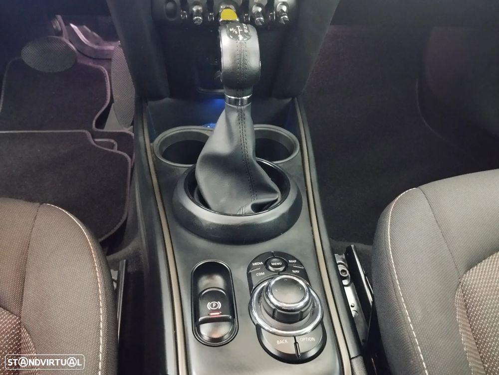 MINI Countryman Cooper SE ALL4 Auto - 36