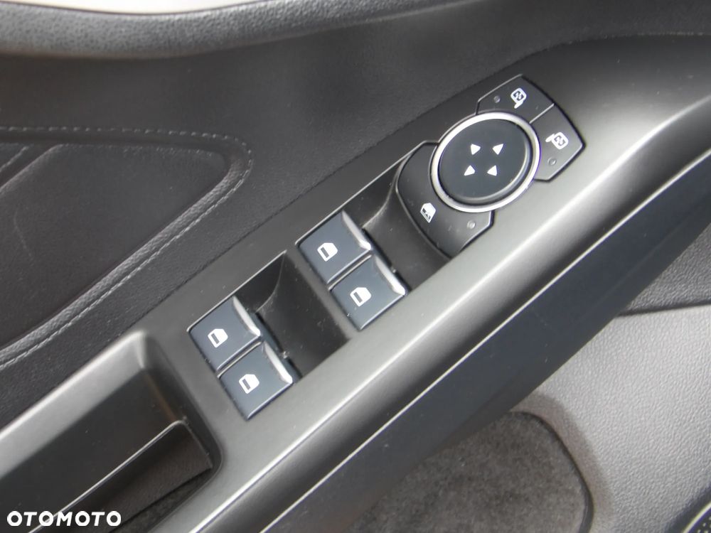 Ford Focus 1.0 EcoBoost Trend Edition - 14