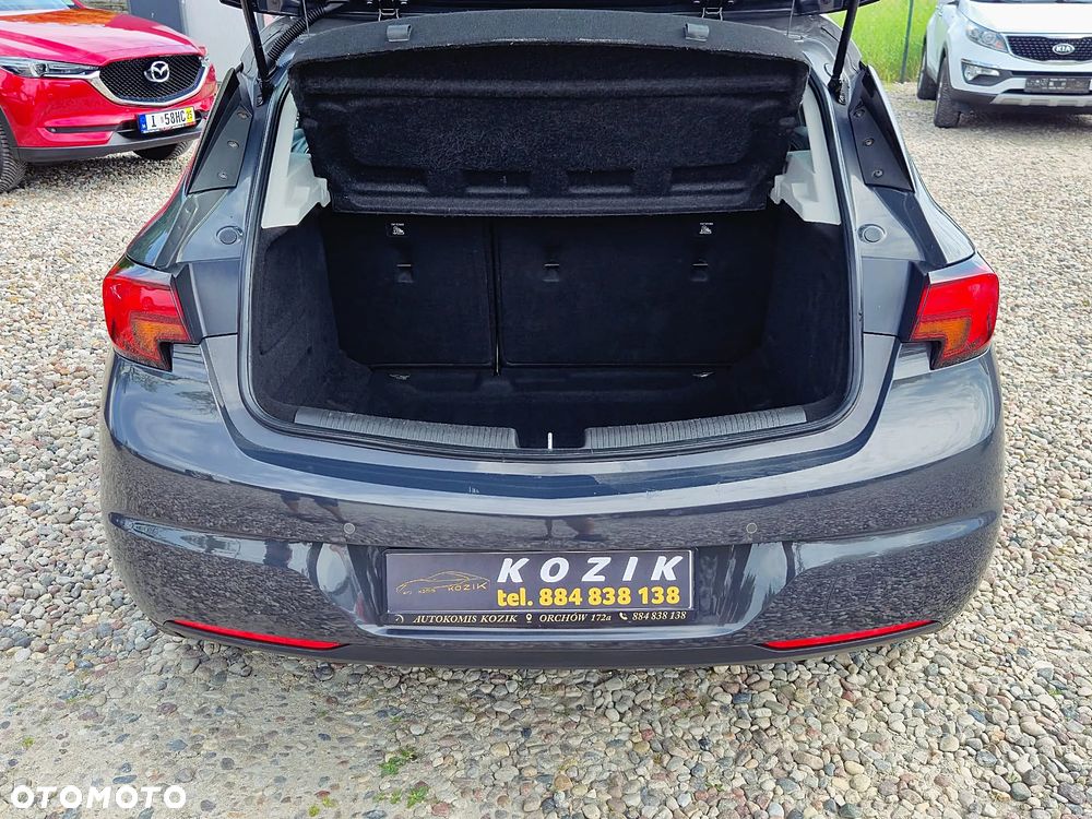 Opel Astra 1.4 Turbo Business - 23