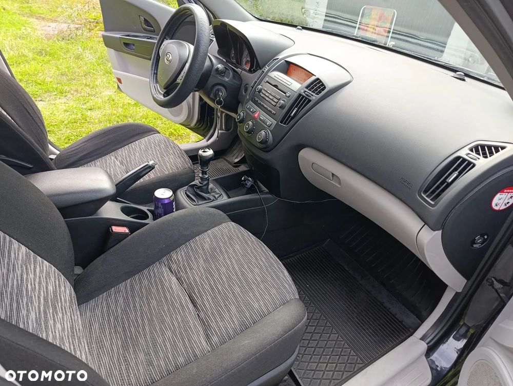 Kia Ceed 1.4 Optimum - 34