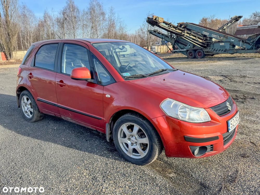 Suzuki SX4 1.6 GS / Premium - 12