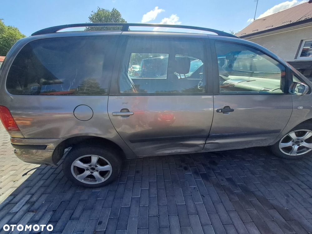 Seat Alhambra I FL (00-10r.) 1.8 B 149KM. Silnik AWC / AJH Skrzynia FUY Lakier LS7U .Cały na części. GWARANCJA !!!  Przód Tył Zestaw Komplet Drzwi Klapa Zderzak Błotnik Maska Grill Atrapa Szyba Pas Lampa Lusterko Boczki Fotel Kanapa Kokpit Deska Rozdzielcza Przełącznik Włącznik Sterownik Przewody Wiązka Instalacja Moduł Komputer Czujnik Listwa Pompa Alternator Wtryski Głowica Rozrusznik Kompresor Sprzęgło Dwumas Silnik Skrzynia ABS Klimatyzacji Paliwa Wspomagania Kolektor Turbina Przepustnica Zawór Chłodnica Koło Hak Belka Sanki Zawieszenie Mcpherson Półoś Amortyzator Wydech Tłumik Zacisk Most - 3