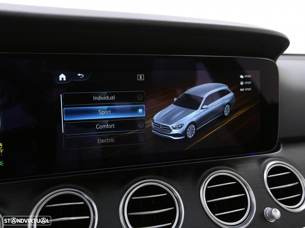 Mercedes-Benz E 300 de AMG Line 4Matic - 29