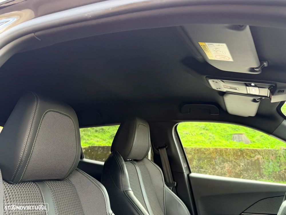 Peugeot 2008 1.5 BlueHDi GT Pack EAT8 - 27