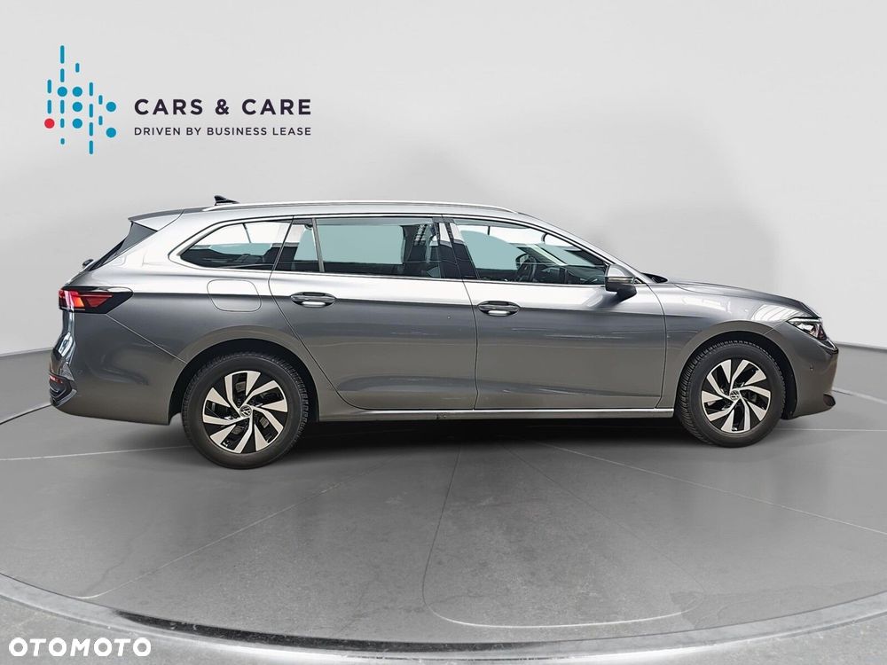 Volkswagen Passat - 21
