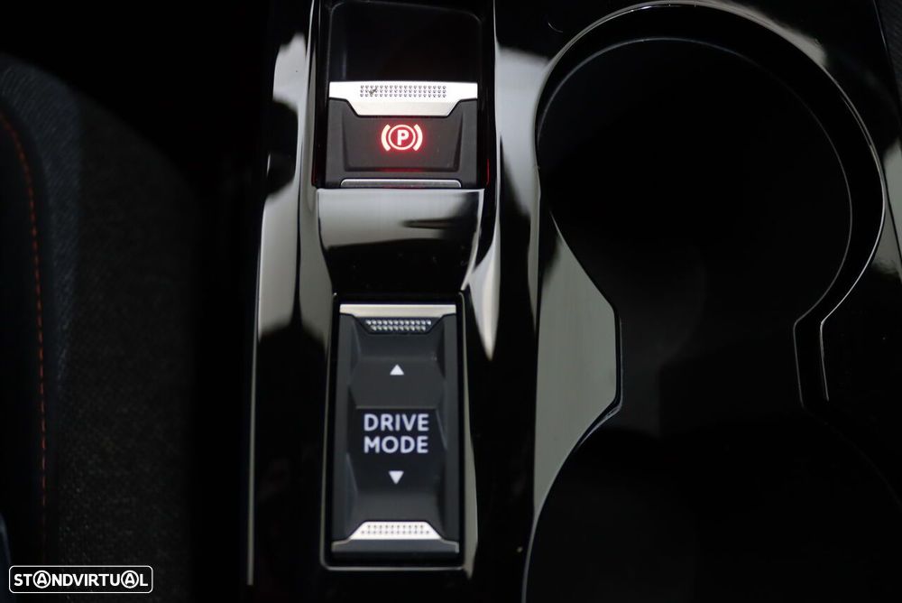 Peugeot e-2008 50 kWh Active Pack - 40