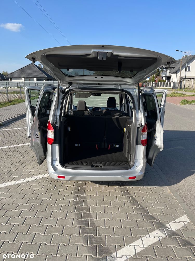 Ford Tourneo Courier 1.0 EcoBoost Titanium - 9