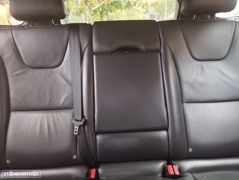 Volvo V60 - 15