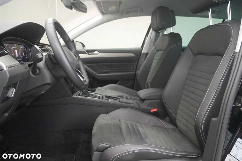 Volkswagen Passat Variant 2.0 TSI Elegance DSG - 12