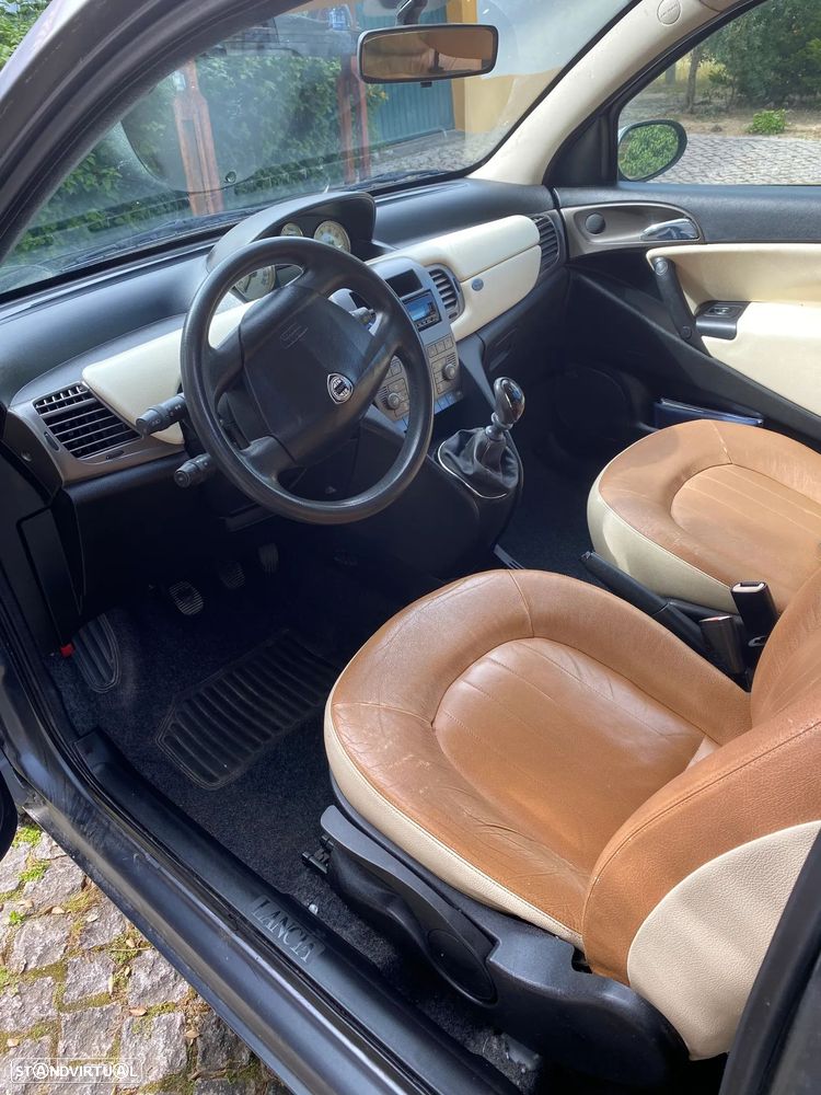 Lancia Ypsilon - 4