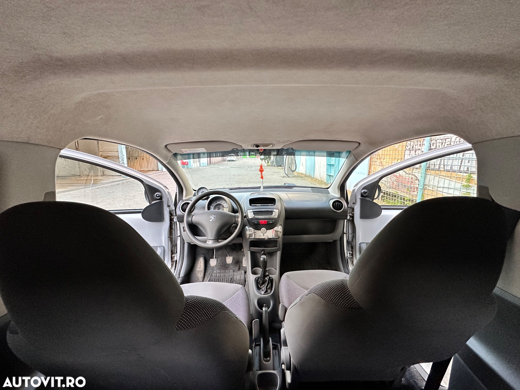 Peugeot 107 Two 1.0 E - 16