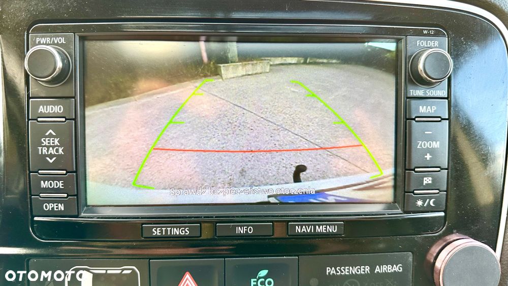 Mitsubishi Outlander 2.0 4WD Plug-In Hybrid - 34