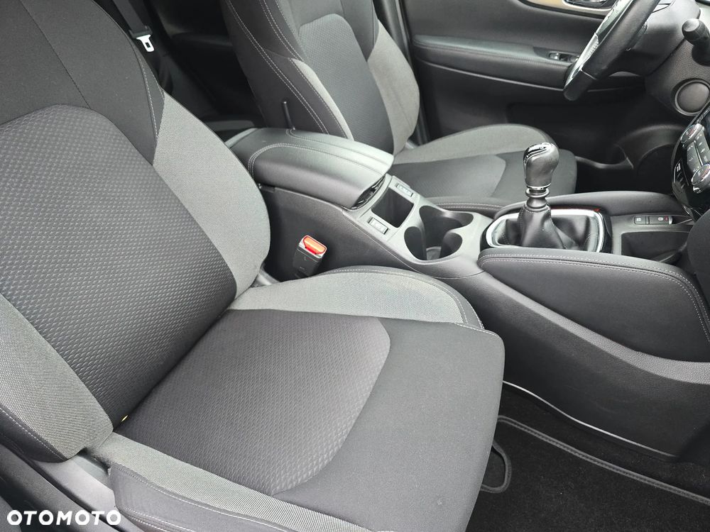 Nissan Qashqai 1.3 DIG-T Tekna - 29